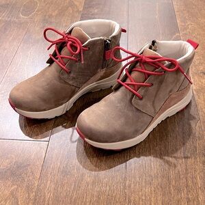 UGG Kids Canoe III Weather Boots, Kids Size 2